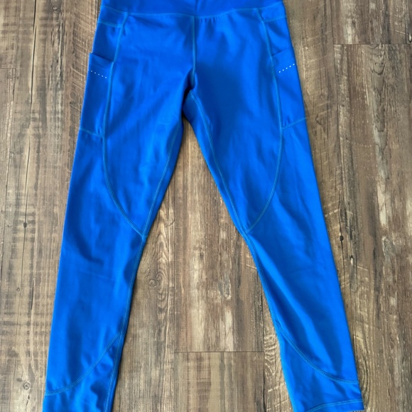 Zyia Active High Rise Crop Leggings Size 6-8 - Picture 2 of 5